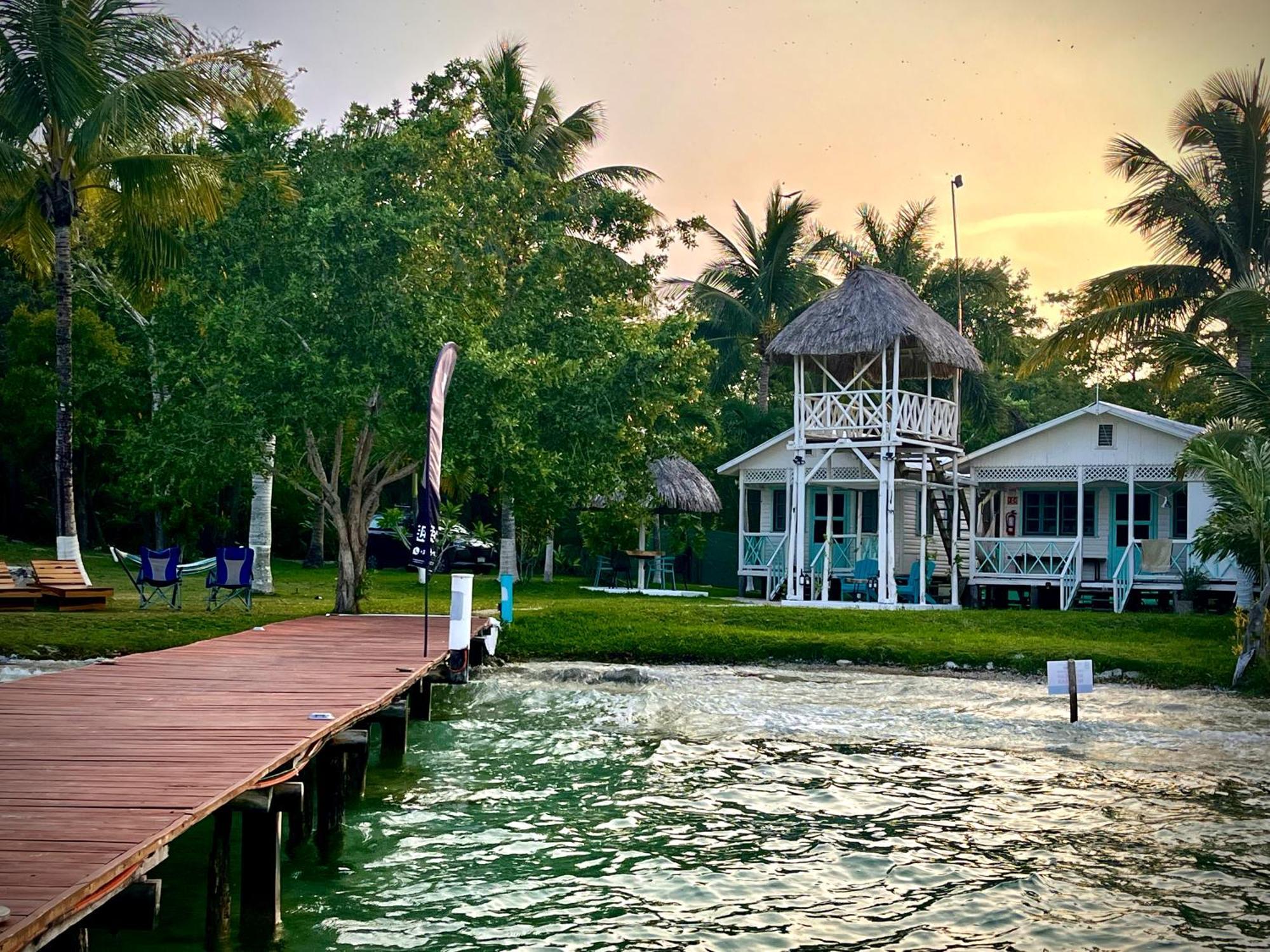 Cabana Con Muelle Privado En La Laguna De Бакалар Екстериор снимка