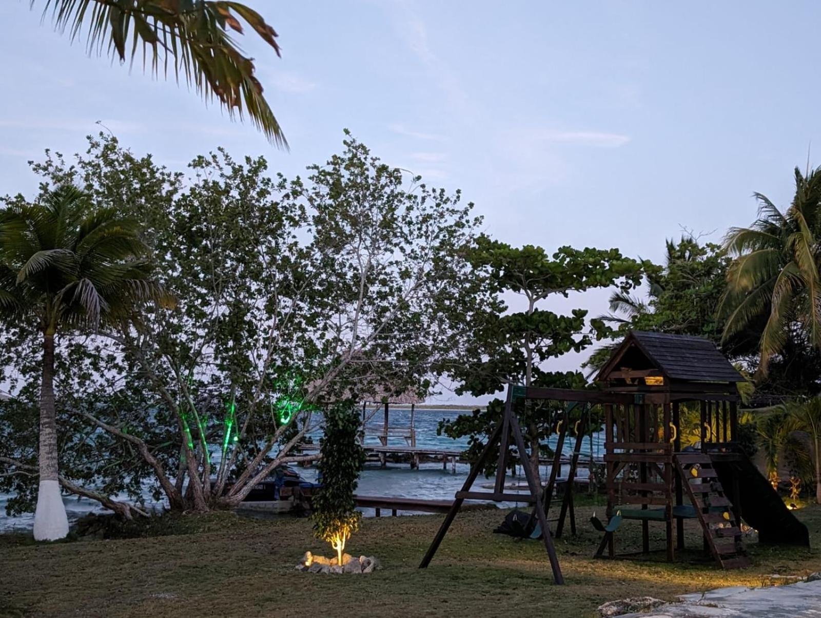 Cabana Con Muelle Privado En La Laguna De Бакалар Екстериор снимка